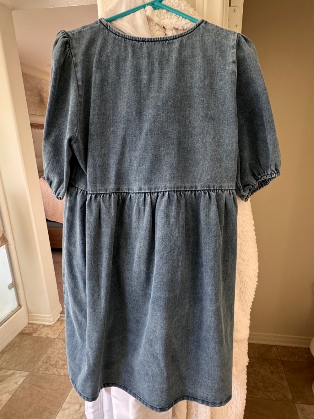 Pink Blush Maternity Dress - Picture 4 of 4